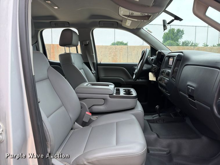 image for item EW0343 2015 Chevrolet Silverado 1500 Ext. Cab pickup truck