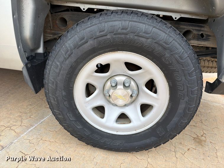 image for item EW0343 2015 Chevrolet Silverado 1500 Ext. Cab pickup truck