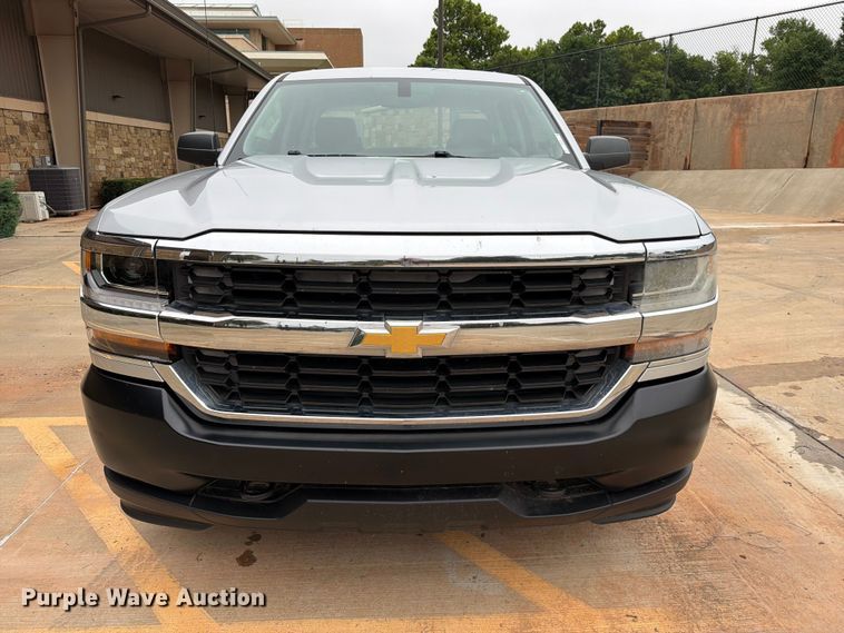 image for item EW0344 2016 Chevrolet Silverado 1500 Ext. Cab pickup truck