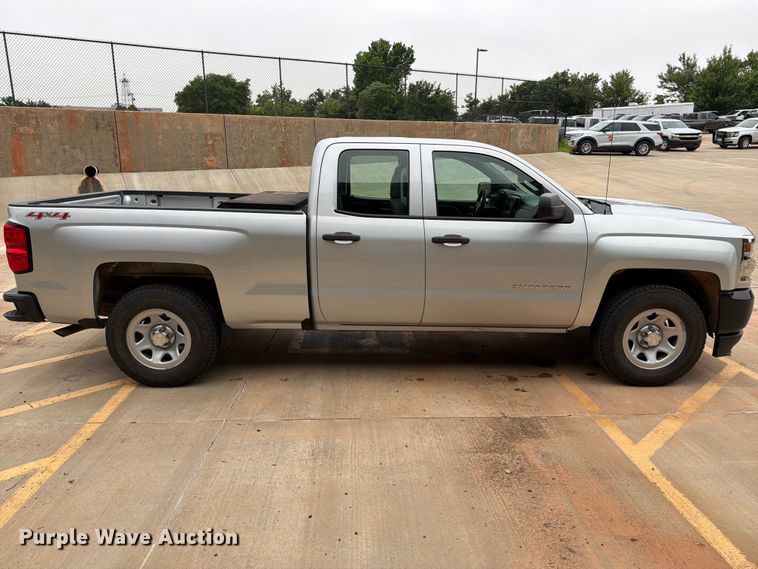image for item EW0344 2016 Chevrolet Silverado 1500 Ext. Cab pickup truck