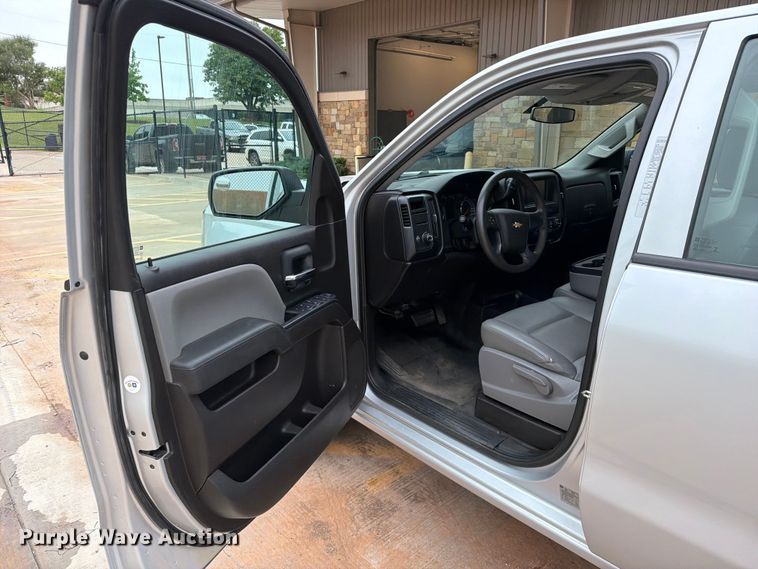 image for item EW0344 2016 Chevrolet Silverado 1500 Ext. Cab pickup truck
