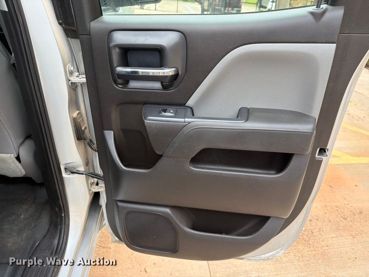image for item EW0344 2016 Chevrolet Silverado 1500 Ext. Cab pickup truck