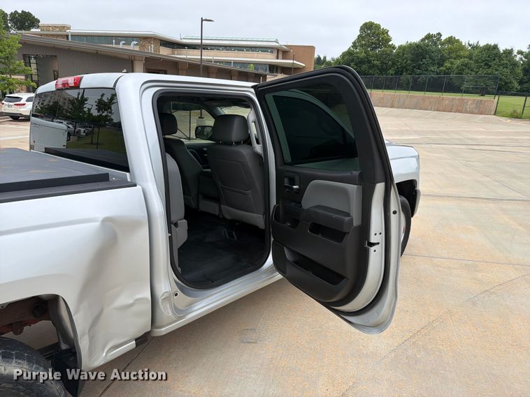 image for item EW0345 2016 Chevrolet Silverado 1500 Crew Cab pickup truck