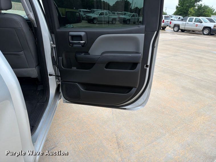 image for item EW0345 2016 Chevrolet Silverado 1500 Crew Cab pickup truck