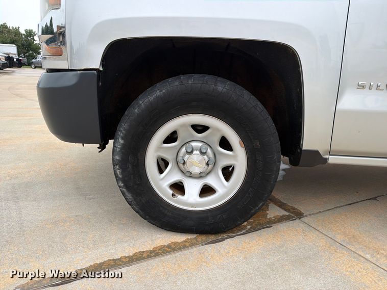 image for item EW0345 2016 Chevrolet Silverado 1500 Crew Cab pickup truck