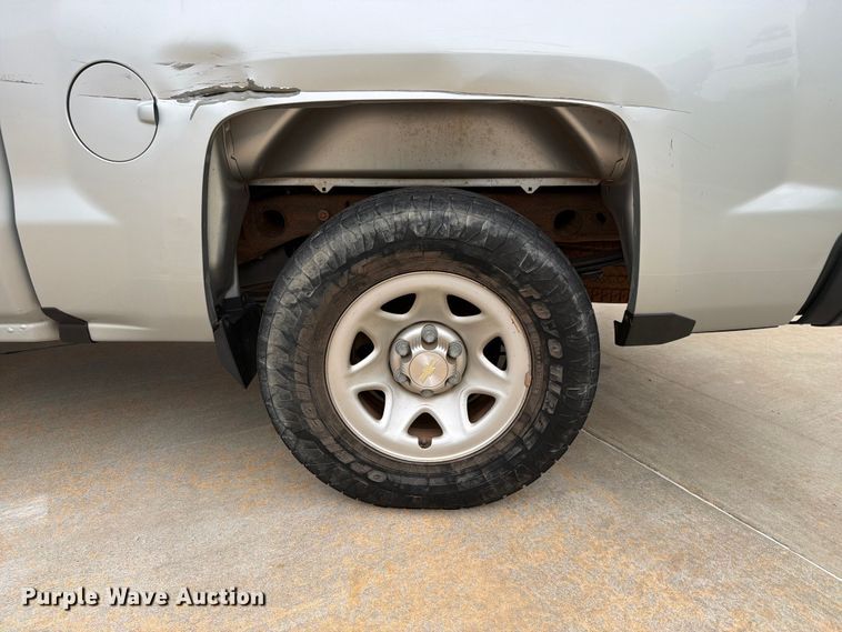 image for item EW0345 2016 Chevrolet Silverado 1500 Crew Cab pickup truck