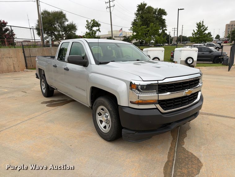 image for item EW0346 2017 Chevrolet Silverado 1500 Ext. Cab pickup truck