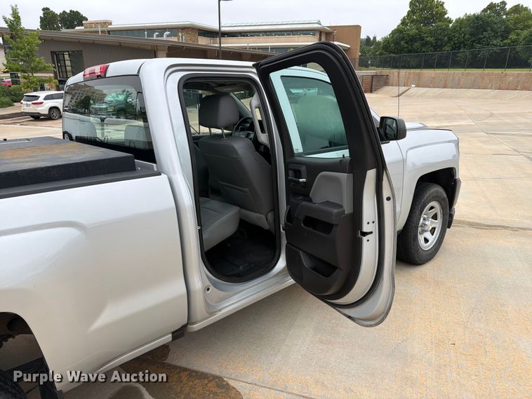 image for item EW0346 2017 Chevrolet Silverado 1500 Ext. Cab pickup truck