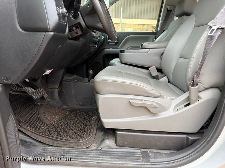 image for item EW0347 2017 Chevrolet Silverado 1500 Ext. Cab pickup truck