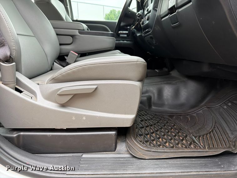 image for item EW0347 2017 Chevrolet Silverado 1500 Ext. Cab pickup truck