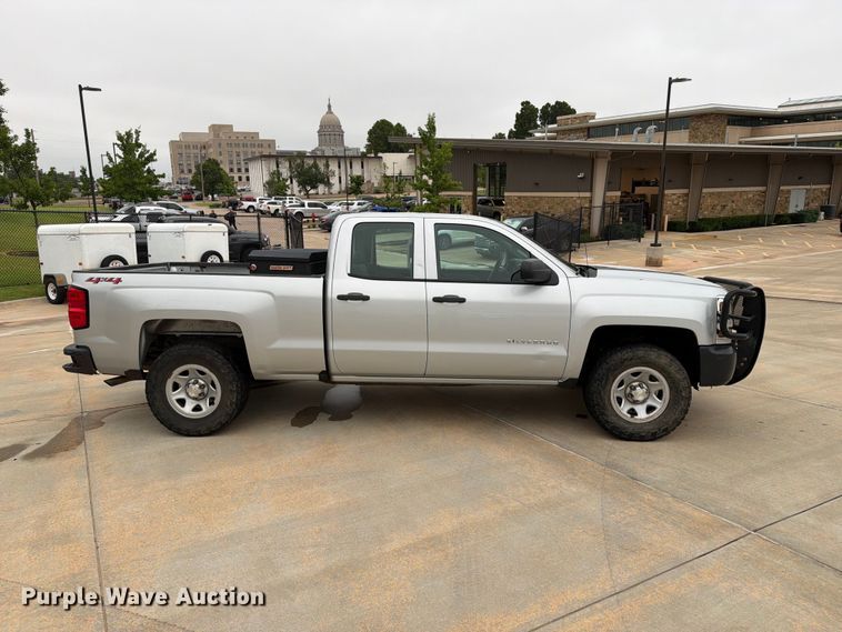 image for item EW0348 2018 Chevrolet Silverado 1500 Ext. Cab pickup truck