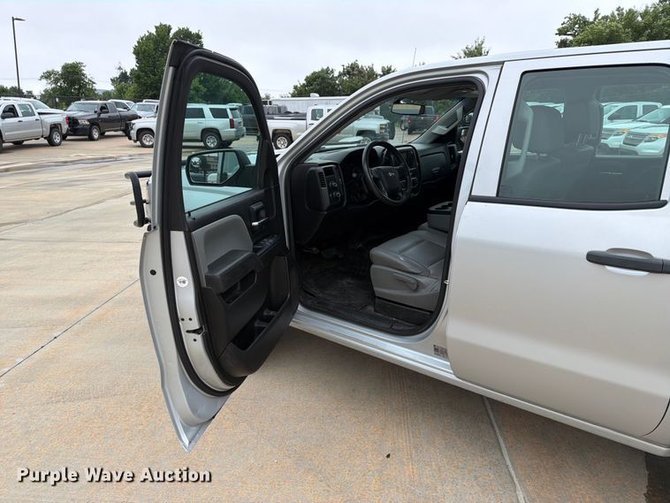 image for item EW0348 2018 Chevrolet Silverado 1500 Ext. Cab pickup truck