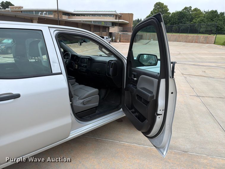image for item EW0348 2018 Chevrolet Silverado 1500 Ext. Cab pickup truck