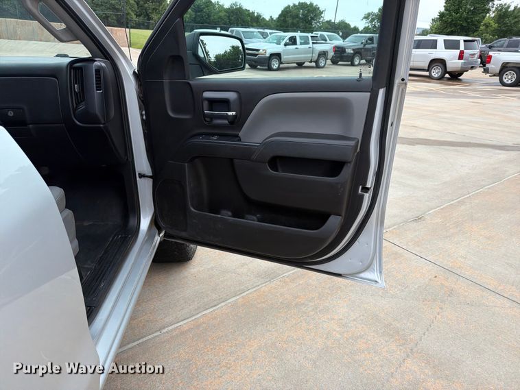 image for item EW0348 2018 Chevrolet Silverado 1500 Ext. Cab pickup truck
