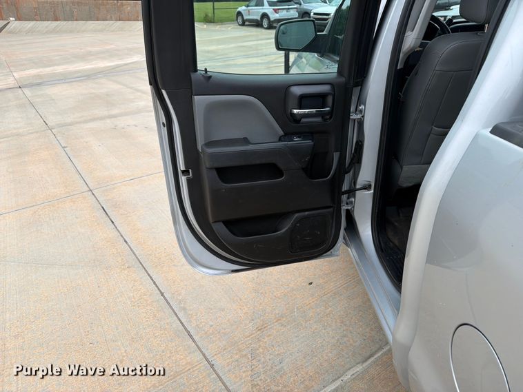 image for item EW0348 2018 Chevrolet Silverado 1500 Ext. Cab pickup truck