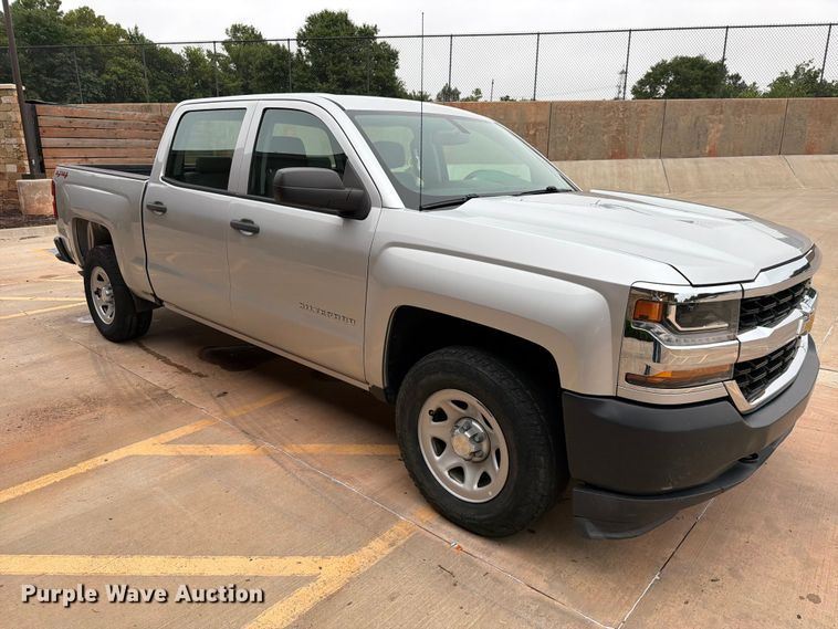 image for item EW0349 2018 Chevrolet Silverado 1500 Crew Cab pickup truck