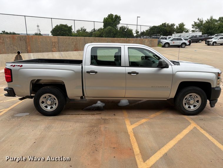 image for item EW0349 2018 Chevrolet Silverado 1500 Crew Cab pickup truck
