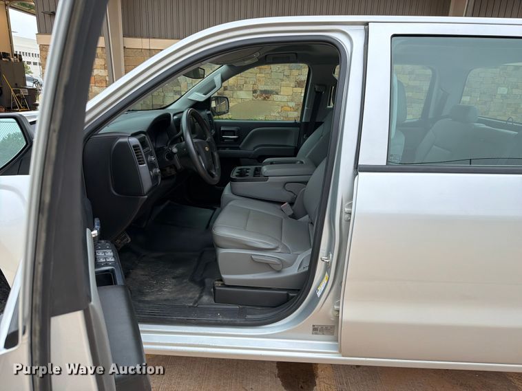 image for item EW0349 2018 Chevrolet Silverado 1500 Crew Cab pickup truck