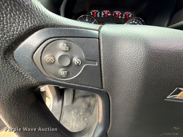 image for item EW0349 2018 Chevrolet Silverado 1500 Crew Cab pickup truck