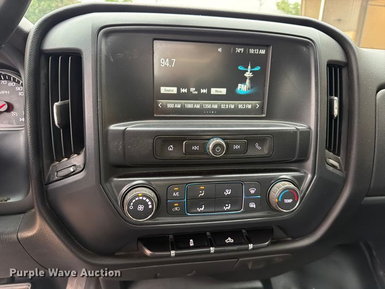 image for item EW0349 2018 Chevrolet Silverado 1500 Crew Cab pickup truck