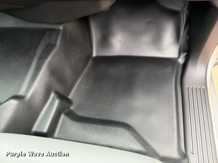 image for item EW0349 2018 Chevrolet Silverado 1500 Crew Cab pickup truck