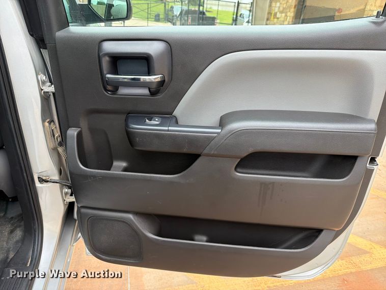 image for item EW0349 2018 Chevrolet Silverado 1500 Crew Cab pickup truck