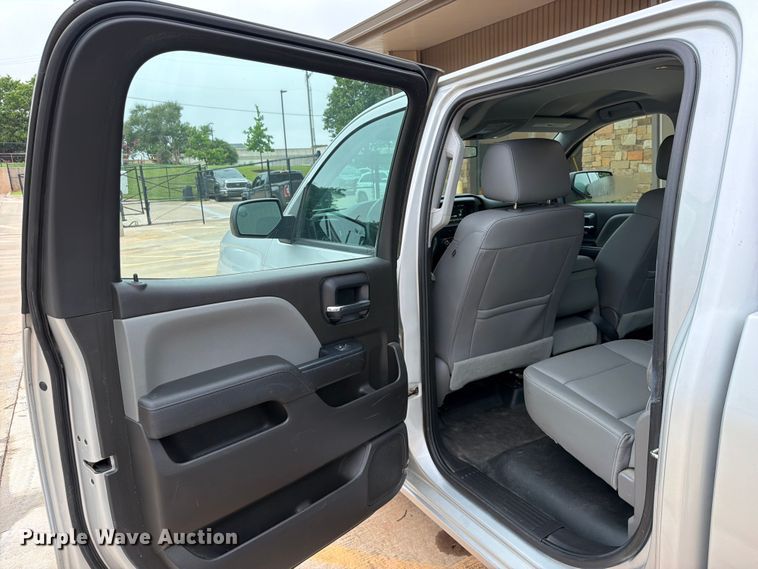 image for item EW0349 2018 Chevrolet Silverado 1500 Crew Cab pickup truck