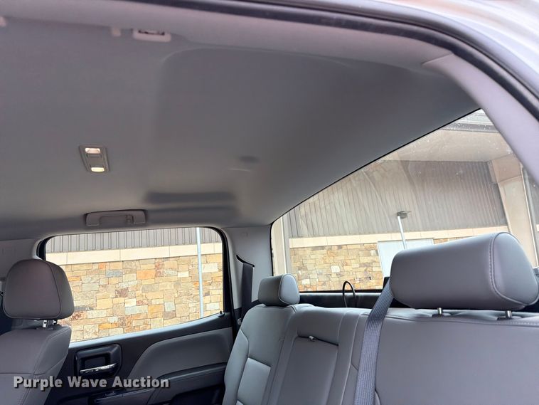 image for item EW0349 2018 Chevrolet Silverado 1500 Crew Cab pickup truck