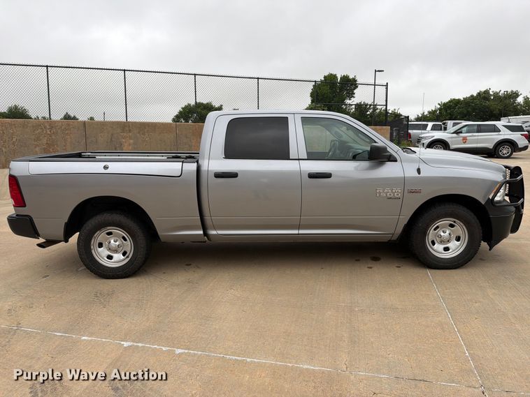 image for item EW0351 2019 RAM 1500 Crew Cab pickup truck