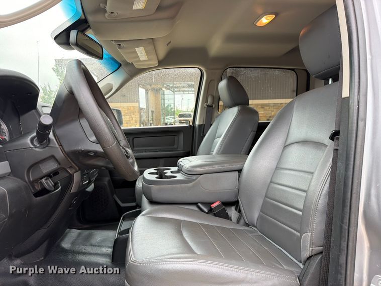 image for item EW0351 2019 RAM 1500 Crew Cab pickup truck