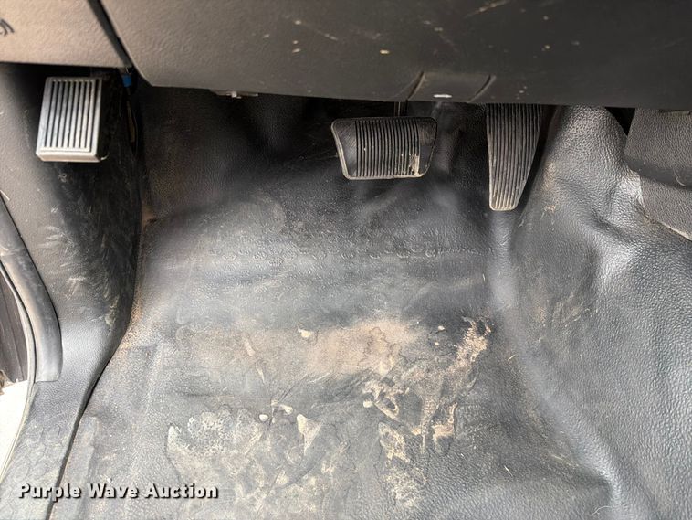 image for item EW0351 2019 RAM 1500 Crew Cab pickup truck