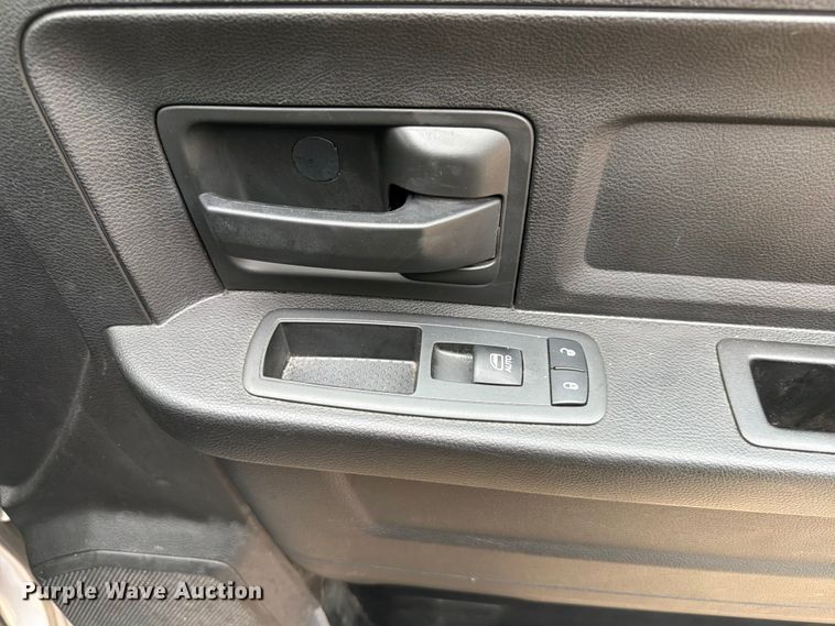 image for item EW0351 2019 RAM 1500 Crew Cab pickup truck