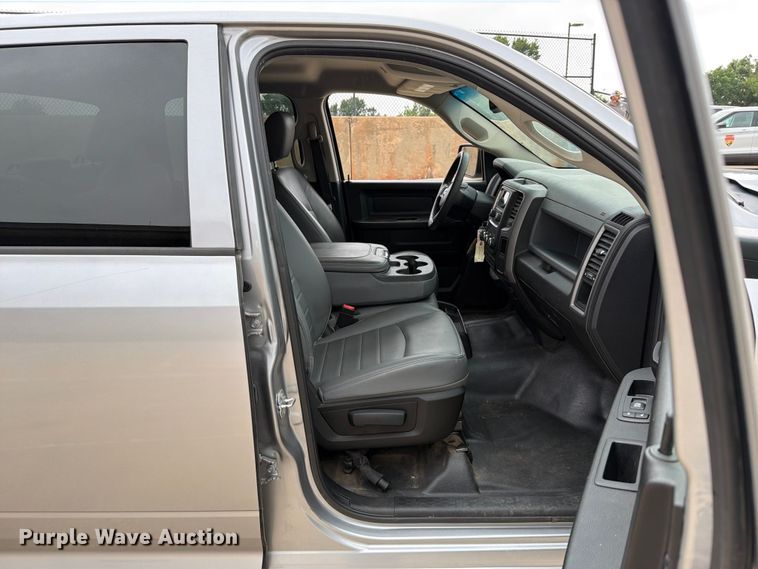 image for item EW0351 2019 RAM 1500 Crew Cab pickup truck