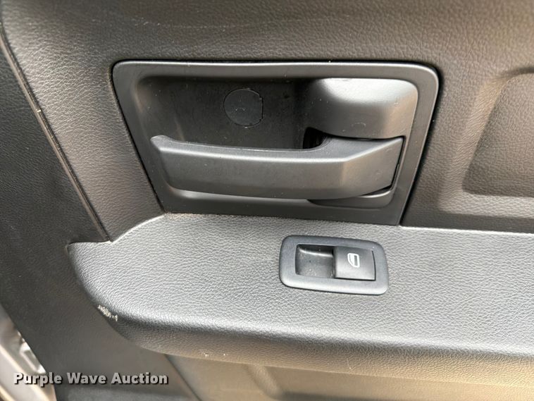 image for item EW0351 2019 RAM 1500 Crew Cab pickup truck