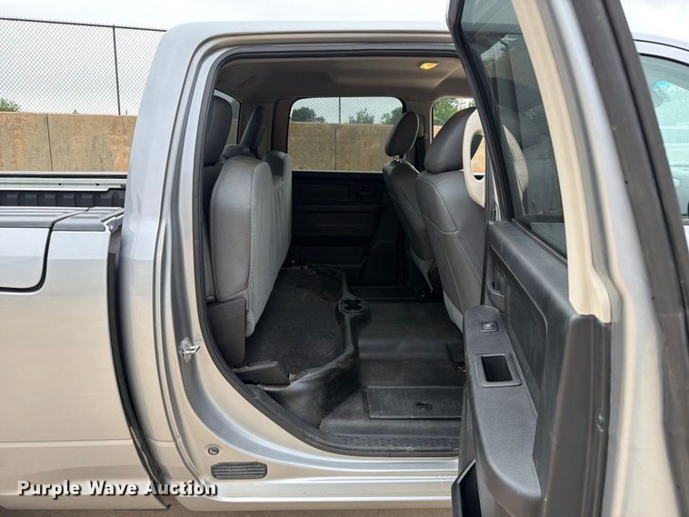 image for item EW0351 2019 RAM 1500 Crew Cab pickup truck