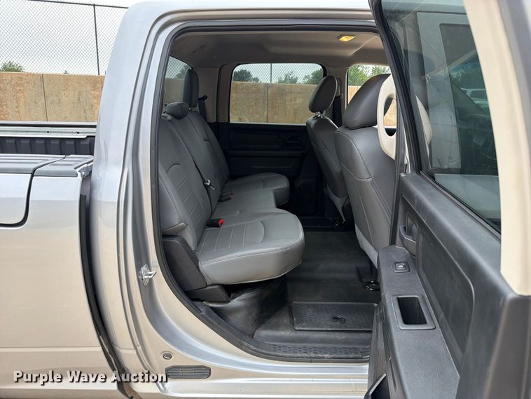 image for item EW0351 2019 RAM 1500 Crew Cab pickup truck