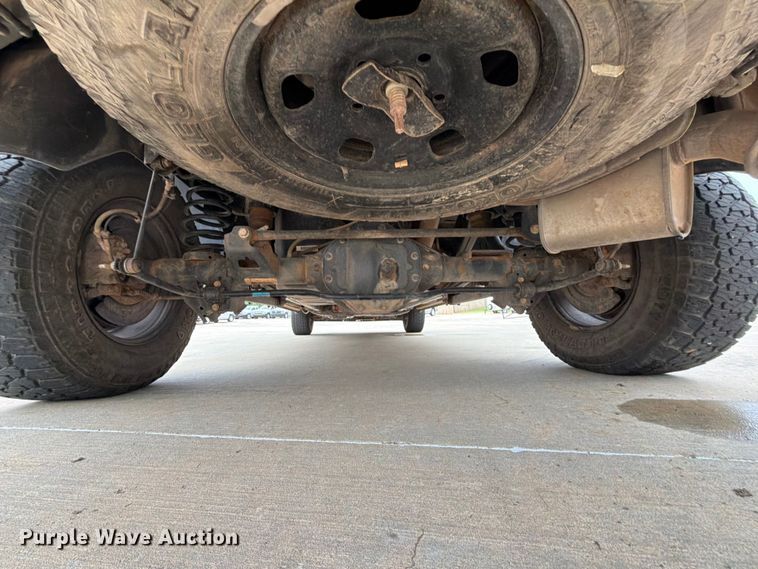 image for item EW0351 2019 RAM 1500 Crew Cab pickup truck