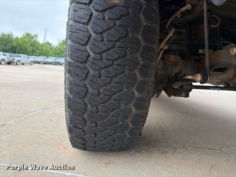 image for item EW0351 2019 RAM 1500 Crew Cab pickup truck