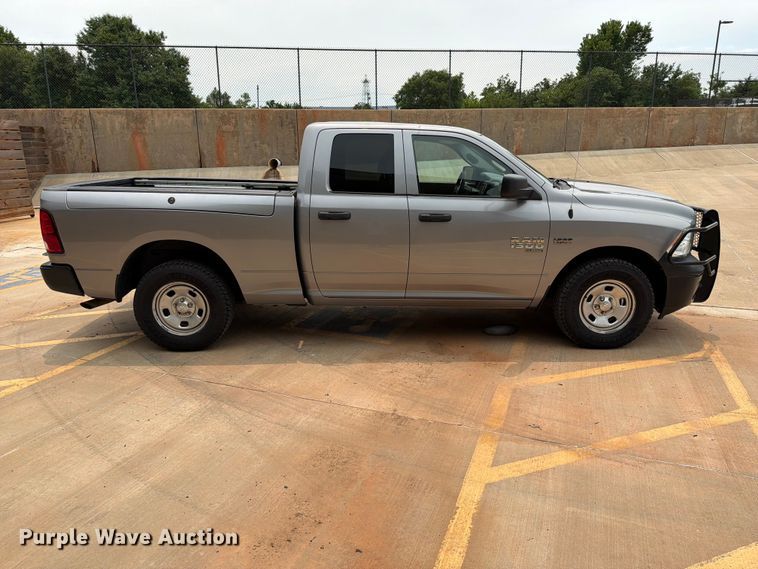 image for item EW0352 2019 RAM 1500 Ext. Cab pickup truck