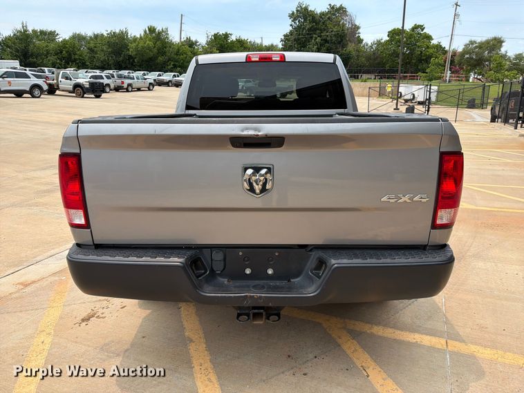 image for item EW0352 2019 RAM 1500 Ext. Cab pickup truck