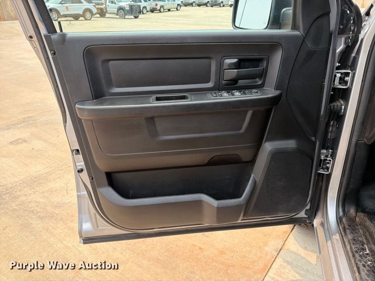 image for item EW0352 2019 RAM 1500 Ext. Cab pickup truck