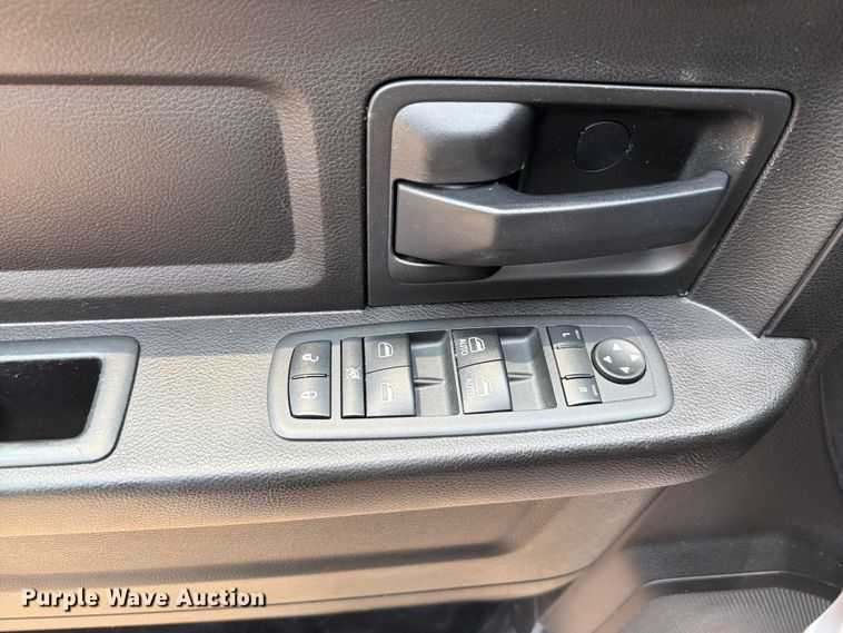 image for item EW0352 2019 RAM 1500 Ext. Cab pickup truck