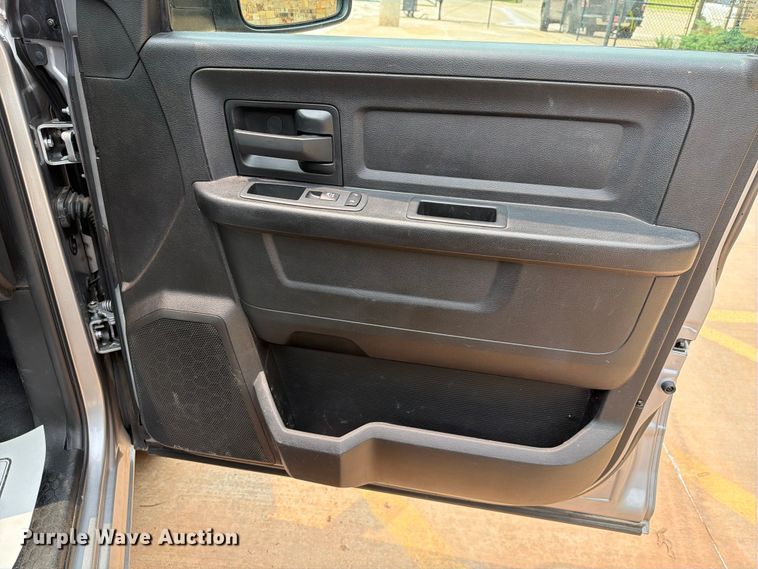 image for item EW0352 2019 RAM 1500 Ext. Cab pickup truck