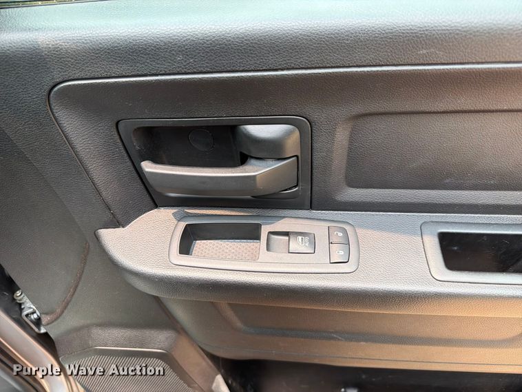 image for item EW0352 2019 RAM 1500 Ext. Cab pickup truck