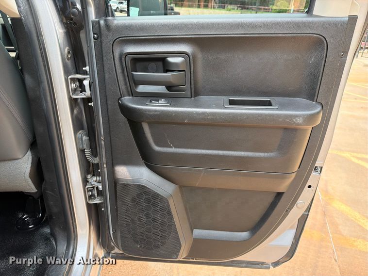 image for item EW0352 2019 RAM 1500 Ext. Cab pickup truck