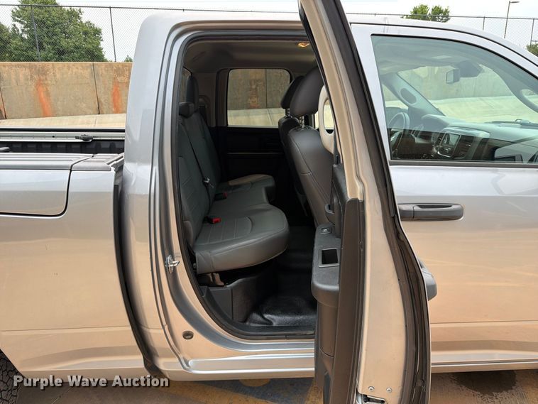 image for item EW0352 2019 RAM 1500 Ext. Cab pickup truck