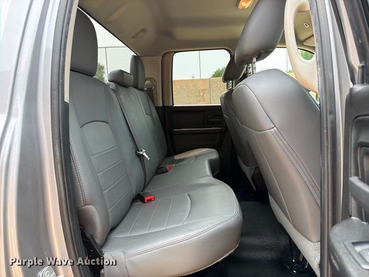 image for item EW0352 2019 RAM 1500 Ext. Cab pickup truck
