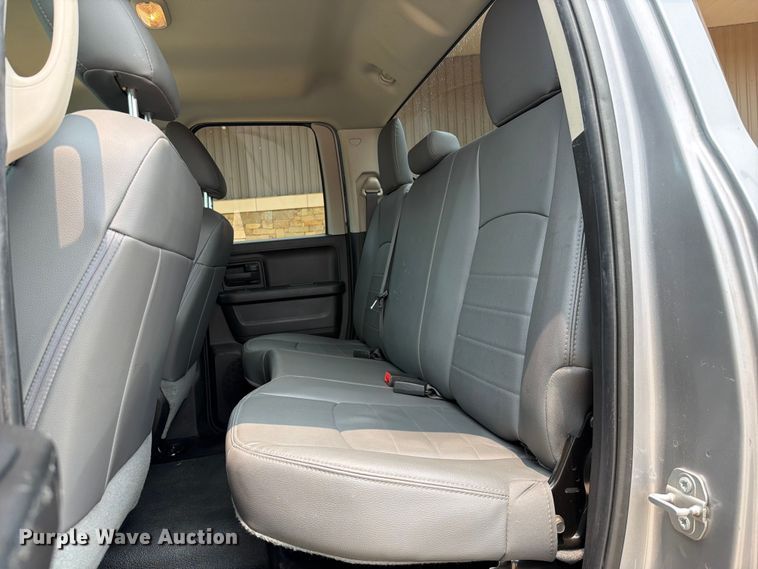 image for item EW0352 2019 RAM 1500 Ext. Cab pickup truck