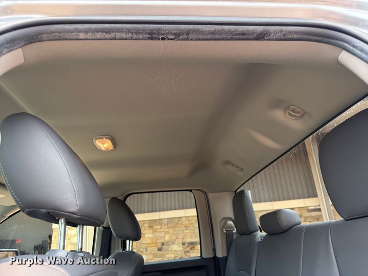 image for item EW0352 2019 RAM 1500 Ext. Cab pickup truck