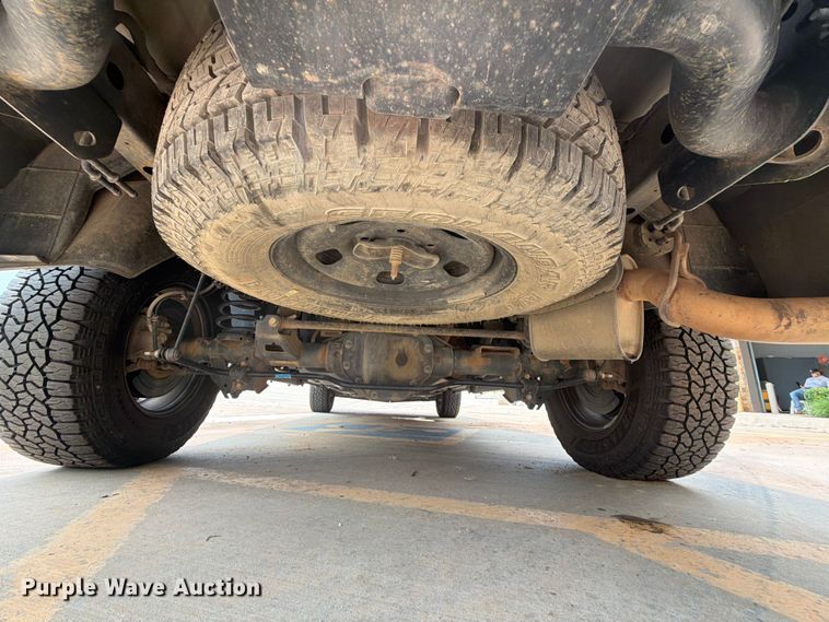 image for item EW0352 2019 RAM 1500 Ext. Cab pickup truck